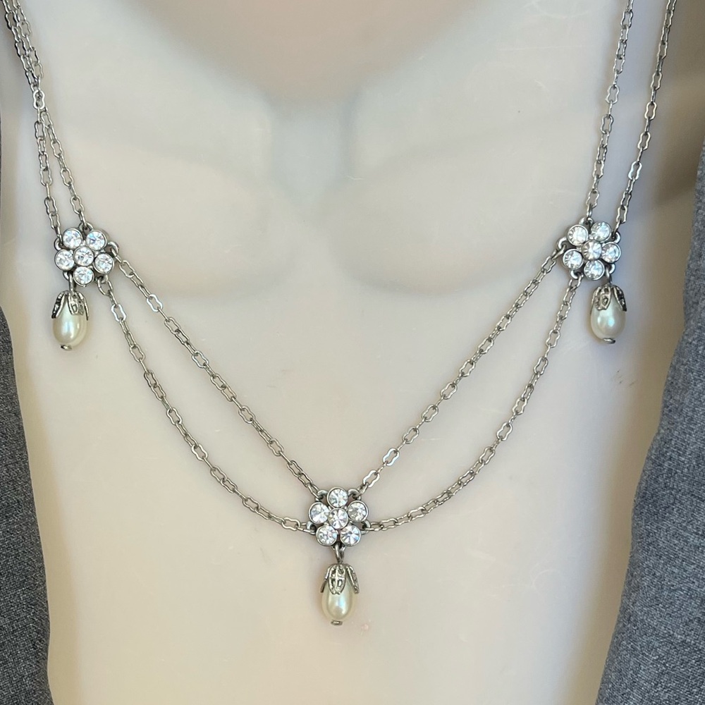 Elegant Silver Floral Necklace, The Perfect Wedding Necklace! - Picture 2 of 11